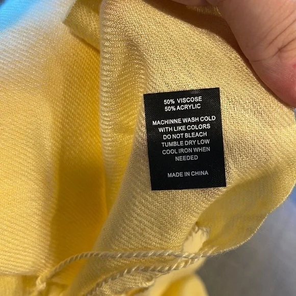 Yellow lightweight scarf shawl shoulder cover - Picture 2 of 4